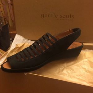 Gentle Souls Wedge Sandal Sz8
